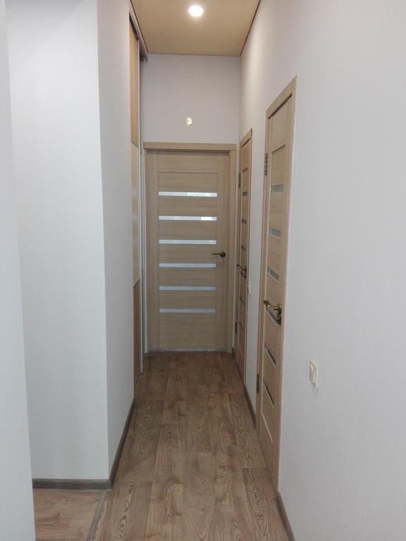 Apartment On Kryvorizhstal Street 35-24 Krivoy Rog Luaran gambar