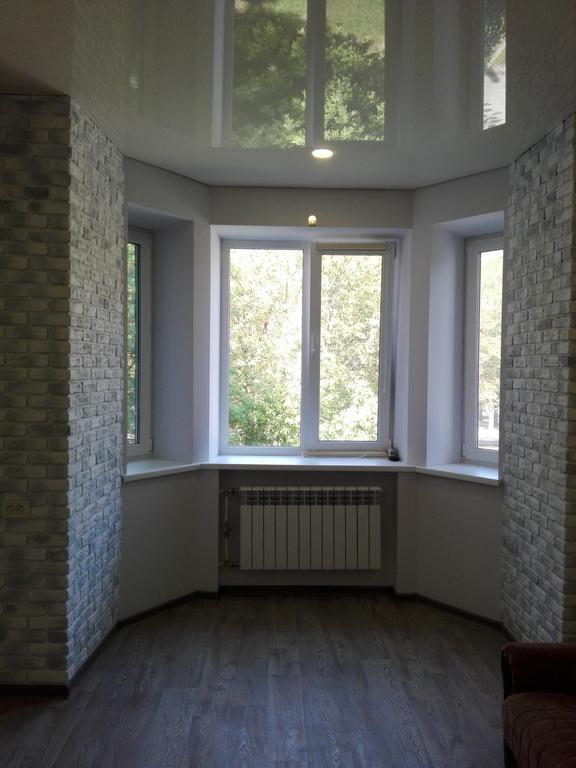 Apartment On Kryvorizhstal Street 35-24 Krivoy Rog Luaran gambar